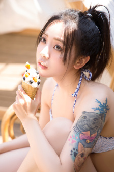 可以强互动女性脱卸衣服游戏
