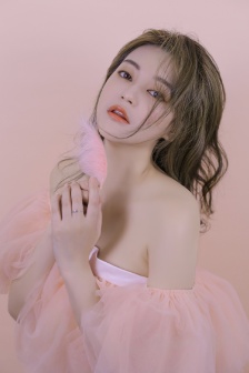 卡米拉 卢丁顿